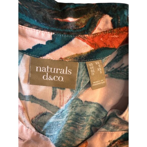Naturals d&co | Tropical Palm Print Button-Up Shirt | Cuffed Sleeve | XS - Picture 7 of 8